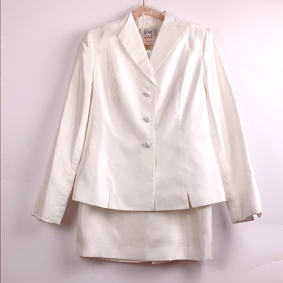 Le Suit Dresses & Skirts - Le Suit White Skirt Suit for Church/Wedding-Size 6